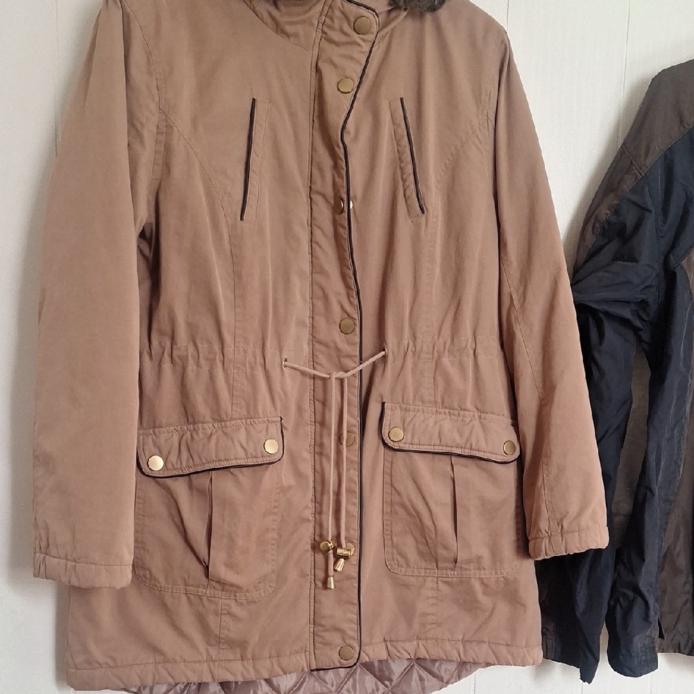 Women's Tan Jacket